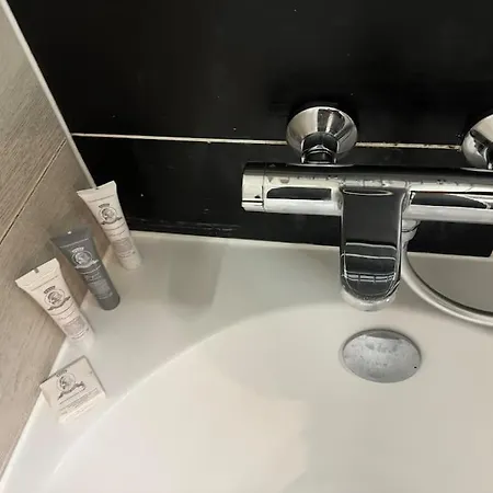 Cosi Near La Defense